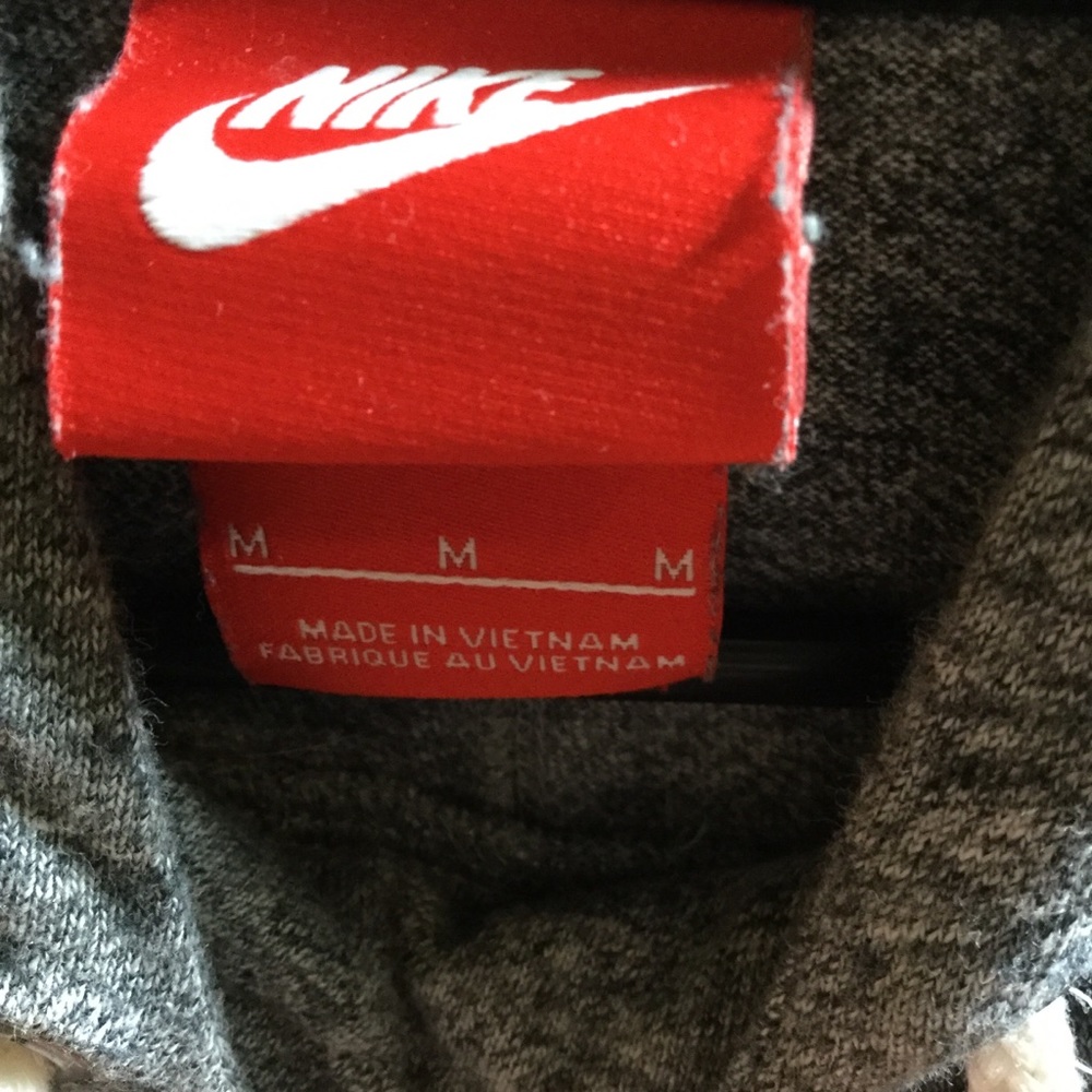 Nike pullover - Picture 3 of 3